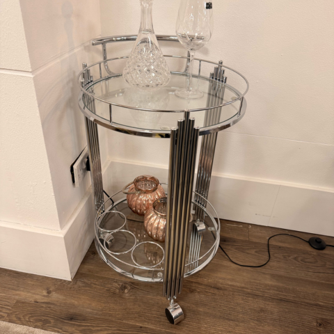 Cohen
Drinks Trolley
Was £250 Now £119
VISIT US
Cohen
Drinks Trolley
Was £250 Now £119
VISIT US