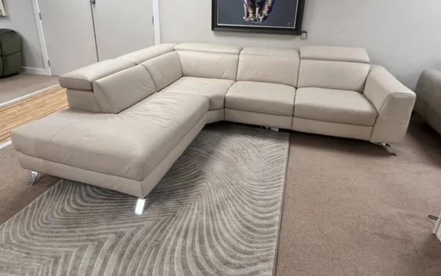 Natuzzi Pensiero
Corner Sofa
Was £4,976 £2,999
Now £2,495
VISIT US
Natuzzi Pensiero
Corner Sofa
Was £4,976 £2,999
Now £2,495
VISIT US