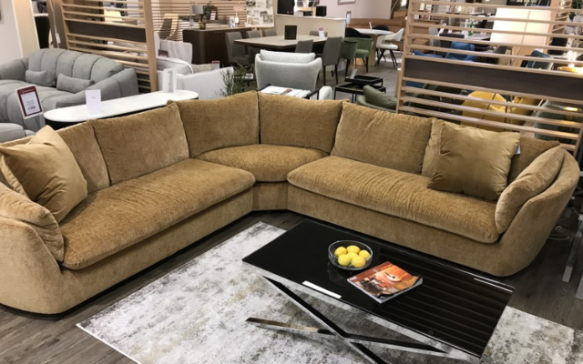 Sits Bonnie
Corner Sofa & Scatters
Was £5,675 Now £2,495
VISIT US
Sits Bonnie
Corner Sofa & Scatters
Was £5,675 Now £2,495
VISIT US