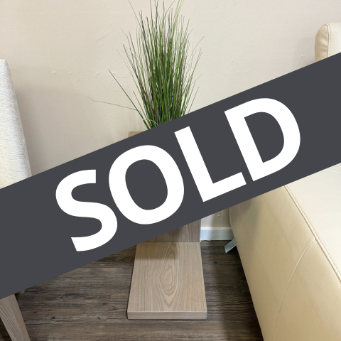 Fleur
Drinks Table
Was £262 Now £175
VISIT US
Fleur
Drinks Table
Was £262 Now £175
VISIT US