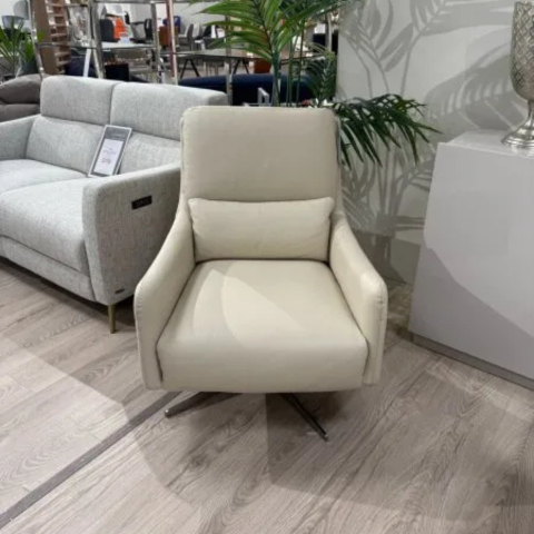Editions Gloria
Swivel Chair
Was £1,386 Now £975
VISIT US
Editions Gloria
Swivel Chair
Was £1,386 Now £975
VISIT US