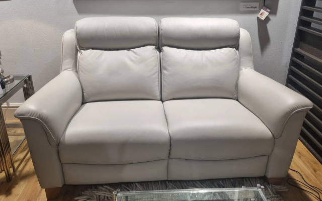 Parker Knoll Manhattan
2 Seater Recliner Sofa
Was £2,507 Now £1,299
VISIT US
Parker Knoll Manhattan
2 Seater Recliner Sofa
Was £2,507 Now £1,299
VISIT US