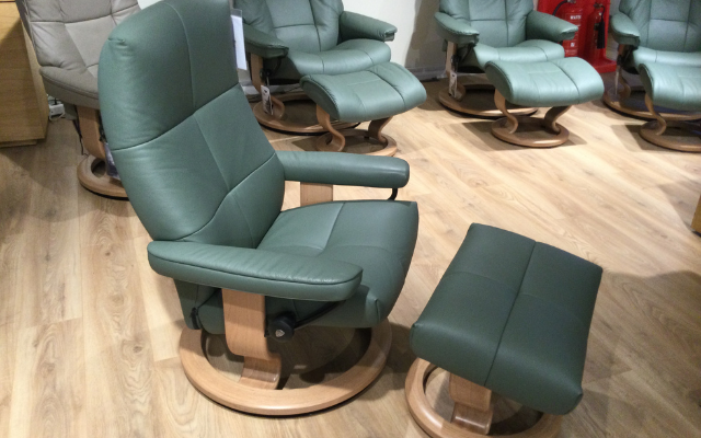 Stressless
David Medium Chair & Footstool - Classic Base
Was £1,798 Now £1,299
VISIT US
Stressless
David Medium Chair & Footstool - Classic Base
Was £1,798 Now £1,299
VISIT US