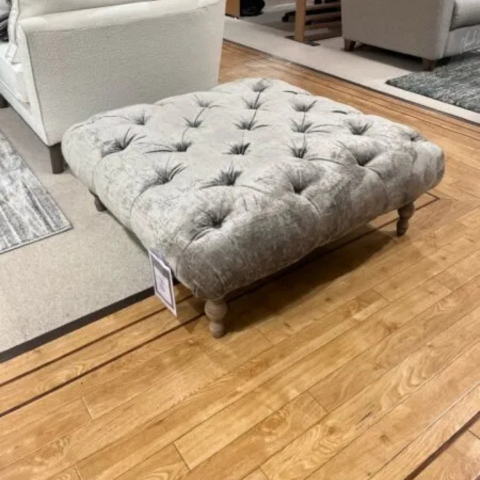 Jasper
Footstool
Was £589 Now £299
VISIT US
Jasper
Footstool
Was £589 Now £299
VISIT US