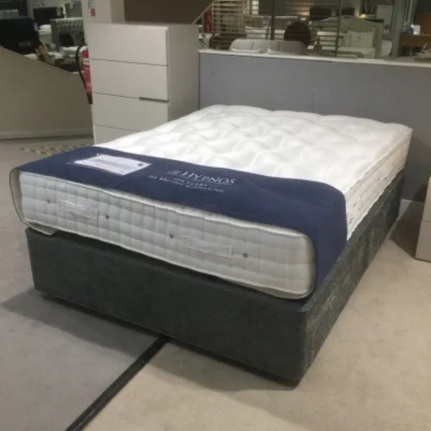 Hypnos Legacy
5ft 2+2 Drawer Divan
Was £2,882 £2,199
Now £1,499
VISIT US
Hypnos Legacy
5ft 2+2 Drawer Divan
Was £2,882 £2,199
Now £1,499
VISIT US