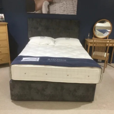Hypnos Legacy I
5ft Divan with Headboard
Was £3,658 £2,699
Now £1,499
VISIT US
Hypnos Legacy I
5ft Divan with Headboard
Was £3,658 £2,699
Now £1,499
VISIT US
