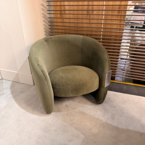 Curvo
Armchair Moss Green
Was £862 Now £649
VISIT US
Curvo
Armchair Moss Green
Was £862 Now £649
VISIT US