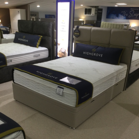 Highgrove
5ft Orchid 2400 Pocket Mattress Kingsize
Was £1,066 Now £599
VISIT US
Highgrove
5ft Orchid 2400 Pocket Mattress Kingsize
Was £1,066 Now £599
VISIT US