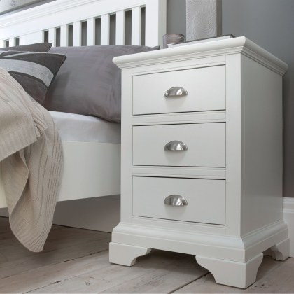 Cookes Collection Camden White 3 Drawer Nightstand Cookes Collection Camden White 3 Drawer Nightstand