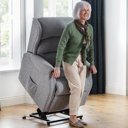 Celebrity Westbury Standard Riser Recliner Armchair Celebrity Westbury Standard Riser Recliner Armchair