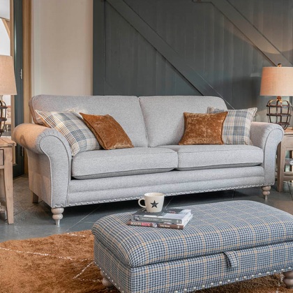 Cecillia Grand Sofa Cecillia Grand Sofa