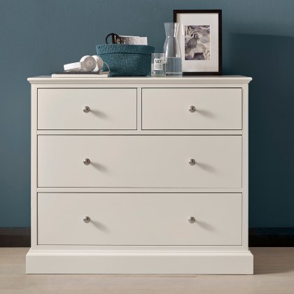 Ashley White 2+2 Drawer Chest Ashley White 2+2 Drawer Chest
