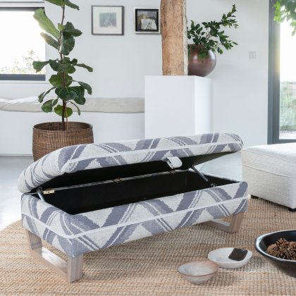 Aries Legged Ottoman Aries Legged Ottoman