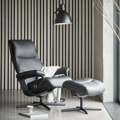 Stressless View Large Chair & Stool Cross Base Stressless View Large Chair & Stool Cross Base