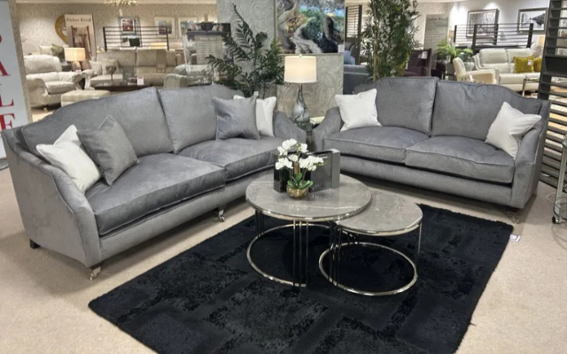 Steed Hockley
3 Seater & 2 Seater Sofa
Was £5,957 Now £3,995
VISIT US
Steed Hockley
3 Seater & 2 Seater Sofa
Was £5,957 Now £3,995
VISIT US