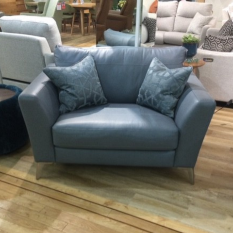 Felicity
Leather Snuggler Chair
Was £1,831 Now £999
VISIT US
Felicity
Leather Snuggler Chair
Was £1,831 Now £999
VISIT US