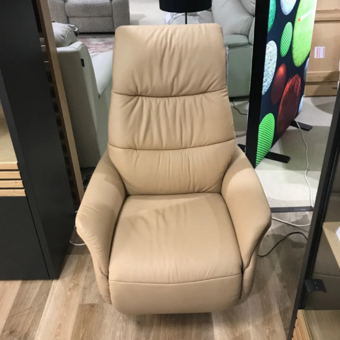 Himolla
Azure Small Lift & Rise Chair
Was £3,746 Now £1,999
VISIT US
Himolla
Azure Small Lift & Rise Chair
Was £3,746 Now £1,999
VISIT US