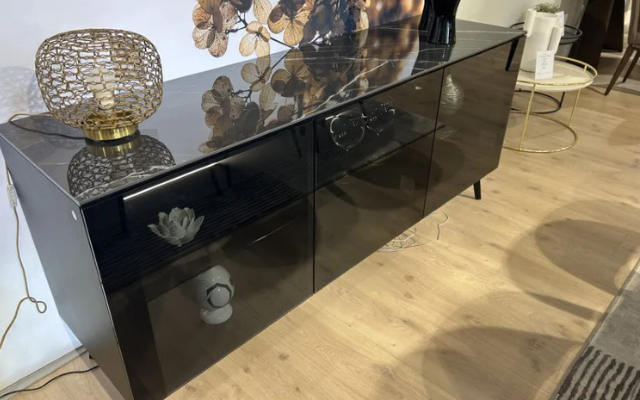 Calligaris
Universal 3 Door Sideboard
Was £4,039 Now £2,699
VISIT US
Calligaris
Universal 3 Door Sideboard
Was £4,039 Now £2,699
VISIT US