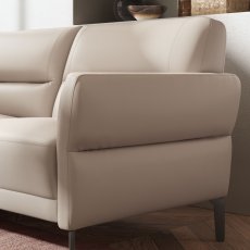 Natuzzi Editions Calore Loveseat 3