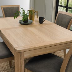 Cambridge Medium Extending Dining Table 7