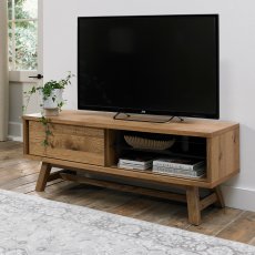 Clifton Entertainment Unit 2