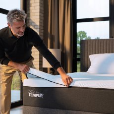 TEMPUR Pro® Luxe SmartCool™ Mattress Medium 7