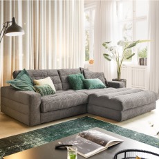 Linear Medium Chaise Sofa RHF 6