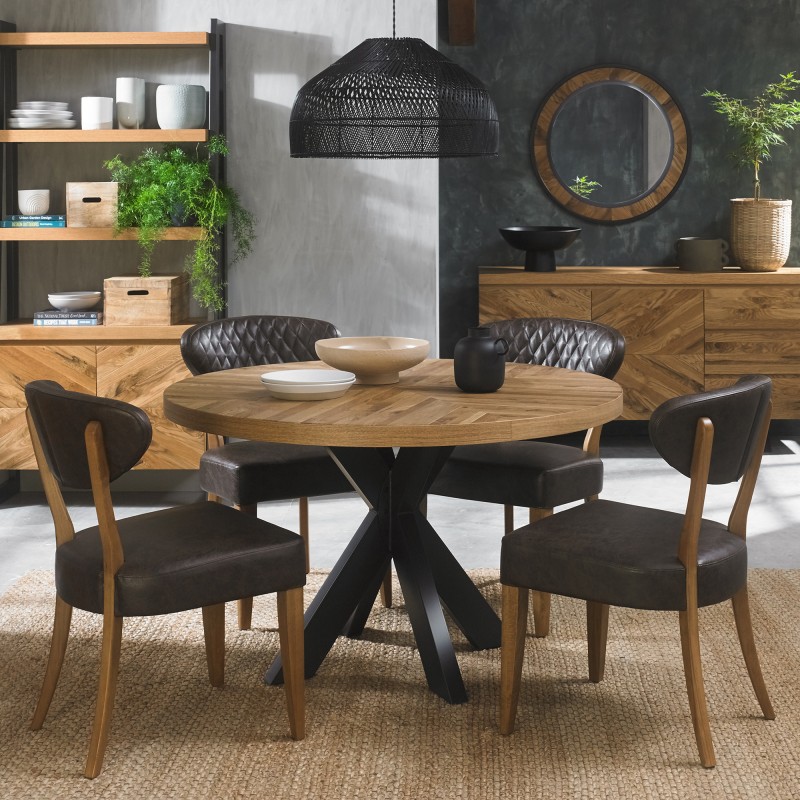 Saturn Circular Dining Table & 4 Martha Chairs 1